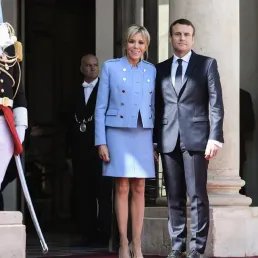 Premier jour à l'Elysée pour Brigitte et Emmanuel Macron