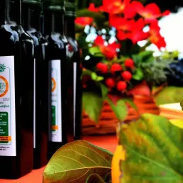 La table de l'été - les aubergines et l'huile d'olive