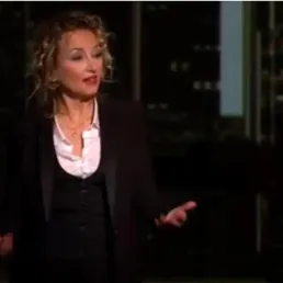 Christelle Cholet, géniale dans Comic Hall