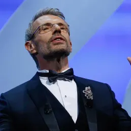 Lambert Wilson chante Montand