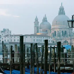 La Pietà, chœur de jeunes orphelines sous la direction de Vivaldi