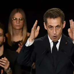 Frontière avec le FN : la droite marche sur un fil