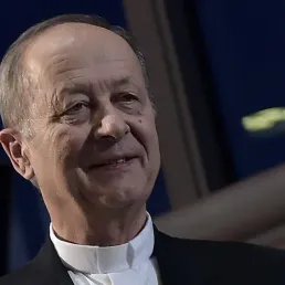 Monseigneur Dubost : "Les fidèles peuvent aller sans crainte aux messes de Noël"