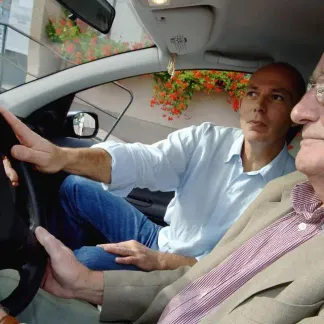 senior, conduite, volant, route, voiture