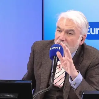 Reforme des retraites : «L'âge n'est pas un sujet tabou, on peut continuer à augmenter l'âge de la retraite» déclare Eric Woerth