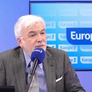 Le Pape François dans un état de santé toujours «critique»