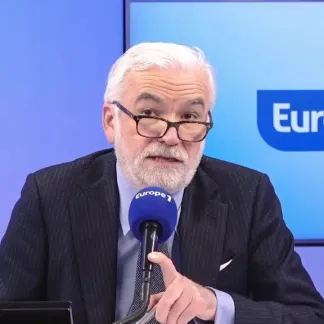 Proposition de loi pour faciliter l’ouverture des bistrots dans les villages : «Créer plus de lieux de convivialité et de sociabilité», déclare Guillaume Kasbarian