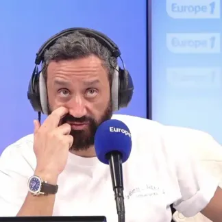 Cyril Hanouna - Allocution d'Emmanuel Macron sur la situation internationale :  «Le président va nous amener à la guerre», alerte une auditrice