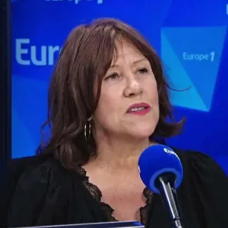 Raphaelle Bacqué 1280