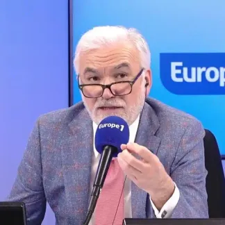 Propos de Thomas Portes, sur la police : «Accuser la police de racisme structurel est grave. Ce n'est pas une opinion, c'est une insulte à la République», déclare Eric Henri