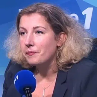 Joséphine Lebard, journaliste et co-auteure de Une année à Clichy (éd. Stock) 1280x640