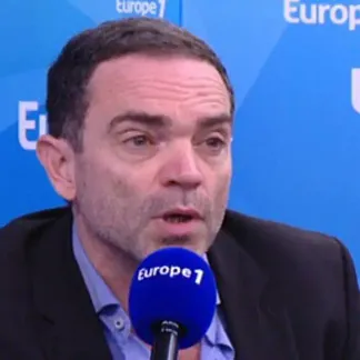 Yann Moix, écrivain, réalisateur et critique dans l'émission On n'est pas couché 1280x640