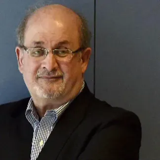 Salman Rushdie, écrivain britannique d’origine indienne et auteur de Deux ans, huit mois et vingt-huit nuits (Ed. Actes Sud) 1280x640