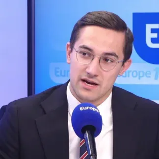 Tensions diplomatiques avec l'Algérie : comment expliquer la hausse des visas étudiants accordés ?