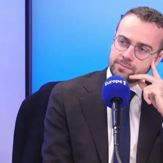 Accord franco-algérien de 1968 : les députés ont voté une résolution «symboliquement forte» analyse S.Lignier