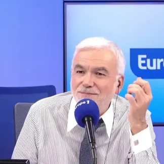 40 ans de Canal+ : «les jeunes ne mesurent pas l'impact qu'a eu Canal+ sur l'audiovisuel», déclare P.Praud