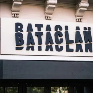 Une décennie après les attentats du Balaclan, le menace terroriste persiste en France.