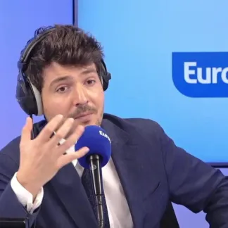 Propos d'Alain Souchon sur le RN : «Il s'inscrit dans le mépris total», juge Alexandre Jardin