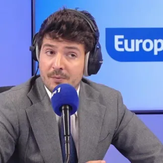 Anthony Joubert, humoriste agressé dans un train, donne de ses nouvelles au micro d'Europe 1