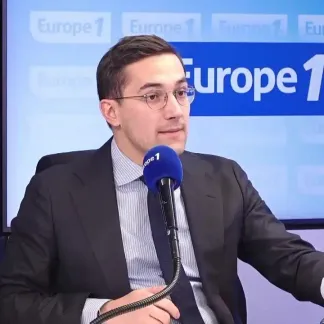 «Emmanuel Macron veut une Pravda à la française. Il faut le dire avec ces termes-là» dénonce Jules Torres