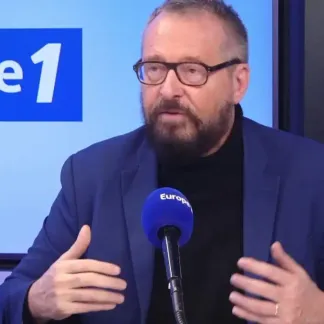 Pour J.Macé-Scaron, «J-L. Mélenchon serait prêt au chaos «écrire l'histoire»