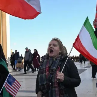 EXTRAIT - Iran : les Français se rassemblent place du Trocadero en soutien à la population iranienne