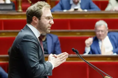 Budget : le ministre de l'Économie veut «atténuer» la hausse prévue de cotisations sur les bas salaires