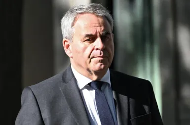 Premier ministre : Xavier Bertrand sera aussi reçu lundi à l'Élysée par Emmanuel Macron