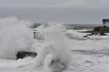 Tempête Eowyn : trois départements de l'Ouest en vigilance orange pluie inondation et crue