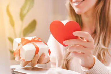 Saint-Valentin : les meilleurs cadeaux de dernière minute à ne pas manquer !