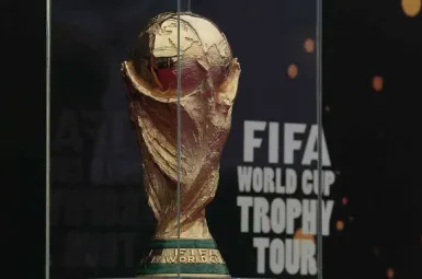 Le trophée de la Coupe du monde de football.