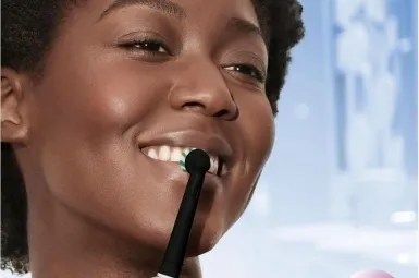 Quelle brosse à dents électrique choisir en 2025 ? Voici un modèle Oral B à moins de 26 euros