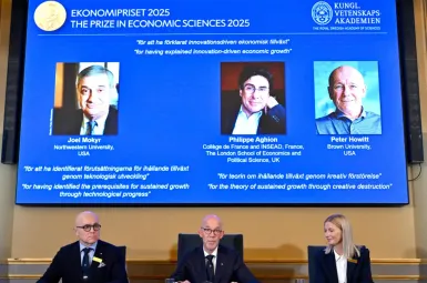 Prix Nobel d'économie : le Français Philippe Aghion et deux autres chercheurs récompensés