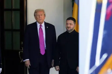 EXTRAIT - Guerre en Ukraine : Volodymyr Zelensky et Vladimir Poutine sommés d’arrêter la guerre par Donald Trump, qui refuse la livraison de Tomahawks à Kiev