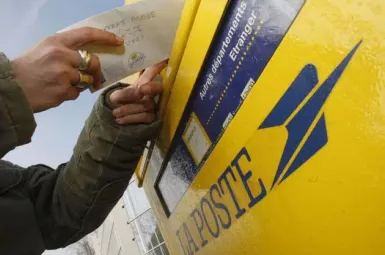 La Poste : la cyberattaque «a baissé en intensité» mais «se poursuit», la distribution des colis toujours perturbée