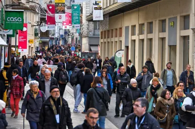 «Vraiment un coup de massue» : après l'annulation de l'édition 2026 du festival d'Angoulème, le dépit des commerçants charentais