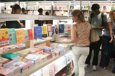 Dans ce livre, 39 jeunes chefs proposent 39 recettes traditionnelles pour l'hiver (illustration).