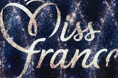 Miss France 2026 : Julie Zitouni, ex-Miss Provence, porte plainte contre l’influenceur à l’origine de la vidéo polémique