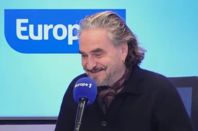 35 ans plus tard, Stephan Eicher révèle enfin la signification de «Déjeuner en paix» !