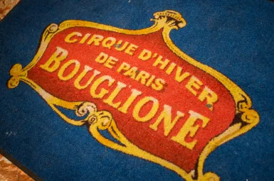 Lancer de couteau, roue de la mort... Le cirque d'hiver Bouglione dévoile son nouveau spectacle, Tempo