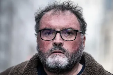 L'anesthésiste Frédéric Péchier, reconnu coupable de 30 empoisonnements, condamné à la réclusion criminelle à perpétuité