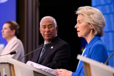 Faute d’accord sur les avoirs russes gelés, l'Union européenne va prêter 90 milliards d’euros à l’Ukraine