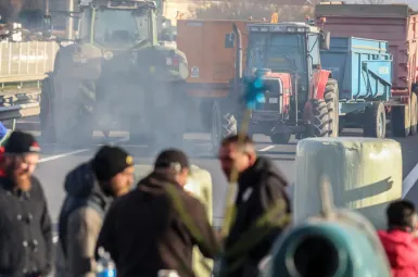 Colère agricole : le rond-point de Carbonne sur l’A64 toujours occupé, le Mercosur inquiète encore