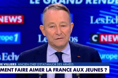 Immigration : «Il va falloir à un moment où un autre que le mot frontière ne soit plus un gros mot», assure le général Pierre de Villiers