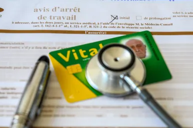 «Je préfère protéger ma maman» : à Lyon, la grippe pourrait bien gâcher Noël