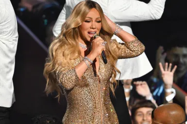 Ce titre a détrôné «All I Want For Christmas» de Mariah Carey au classement des chansons de Noël les plus écoutées