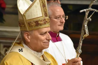 «On espère qu’il réussira à porter la paix» : plus de 2 milliards de chrétiens unis dans la première messe de Noël du pape Léon XIV