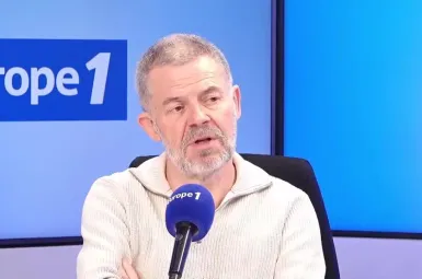 «A force de privilégier les droits individuels, on en vient à mettre en danger la communauté», affirme Éric Naulleau