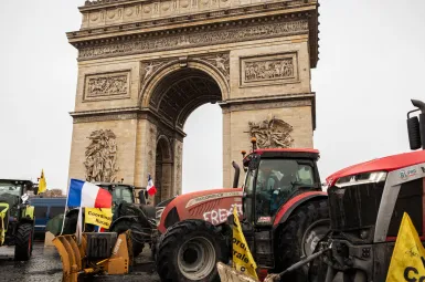 «Je voudrais gagner ma vie» : mobilisés à Paris, des agriculteurs témoignent de leur quotidien difficile