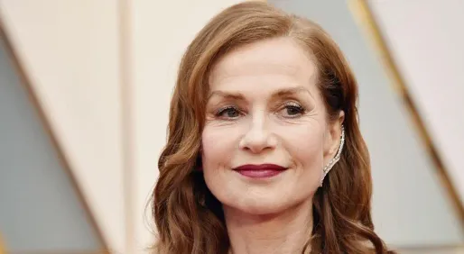 Dans "la Daronne", Isabelle Huppert incarne une mère célibataire qui bascule dans le trafic de drogue.